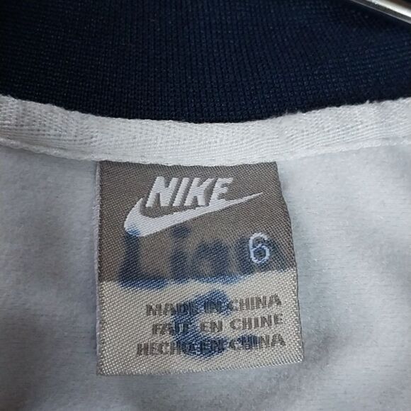Nike Jacket...SIZE 6 - Picture 4 of 4